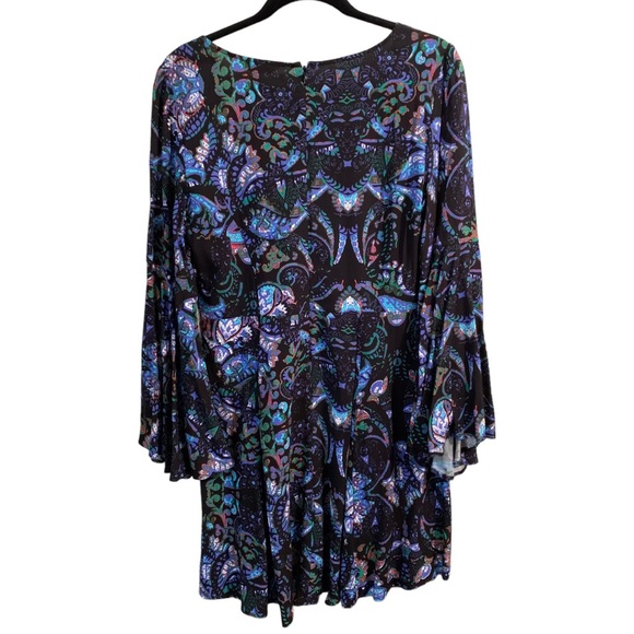 NWT Express Paisley Bell Sleeve Fit and Flare Dress (10) - Picture 2 of 5